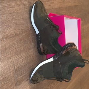 Camo sneakers!